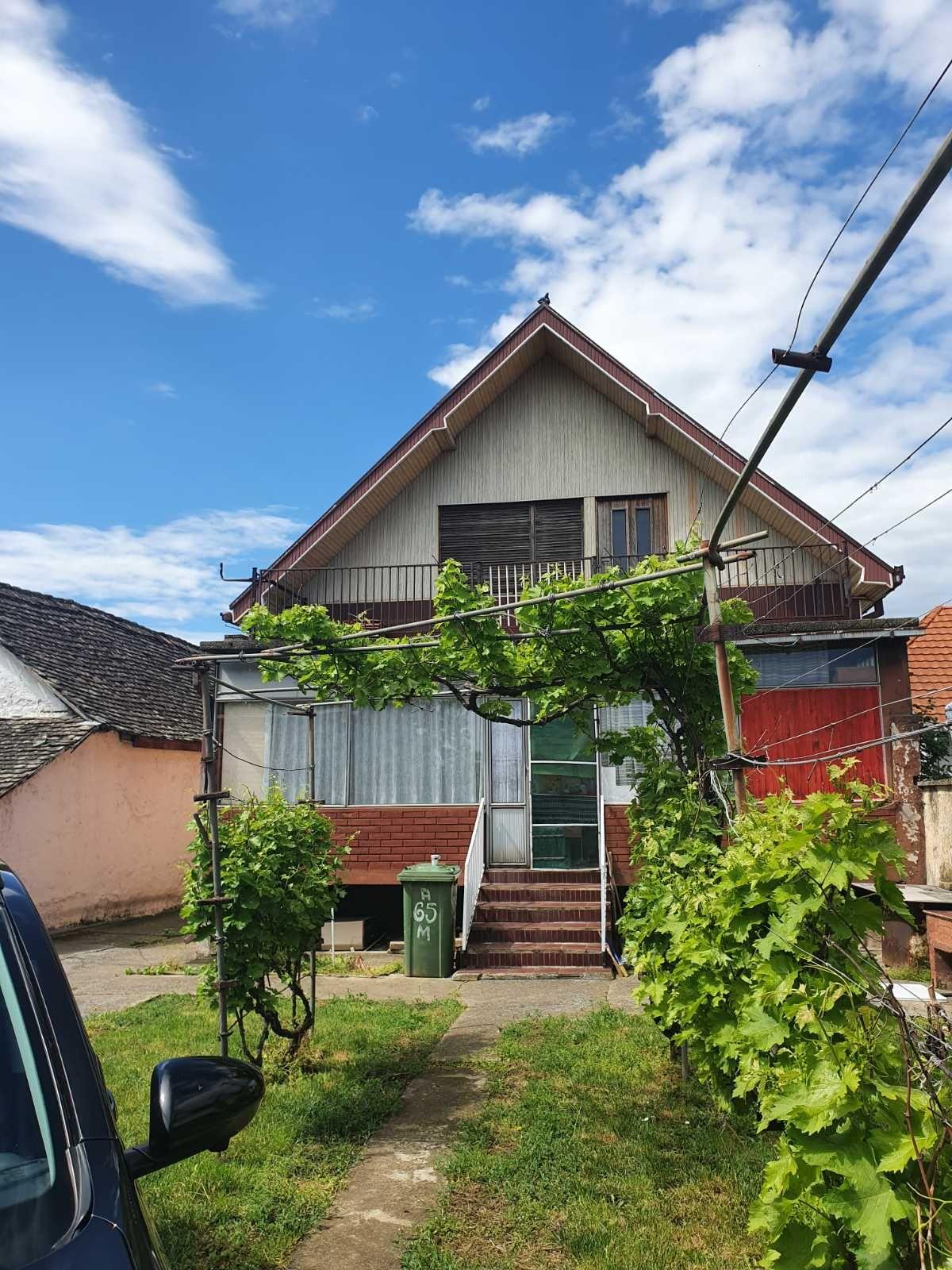 Будинок, 990 м², 103 000$ — FAKTOR